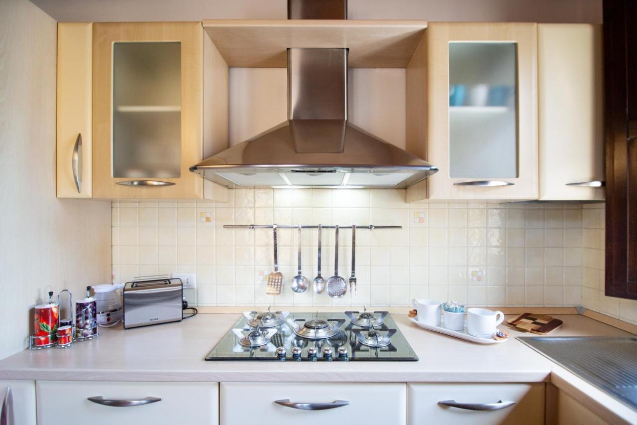 Serena Apartment, Cosy Close Center Town 루카 외부 사진